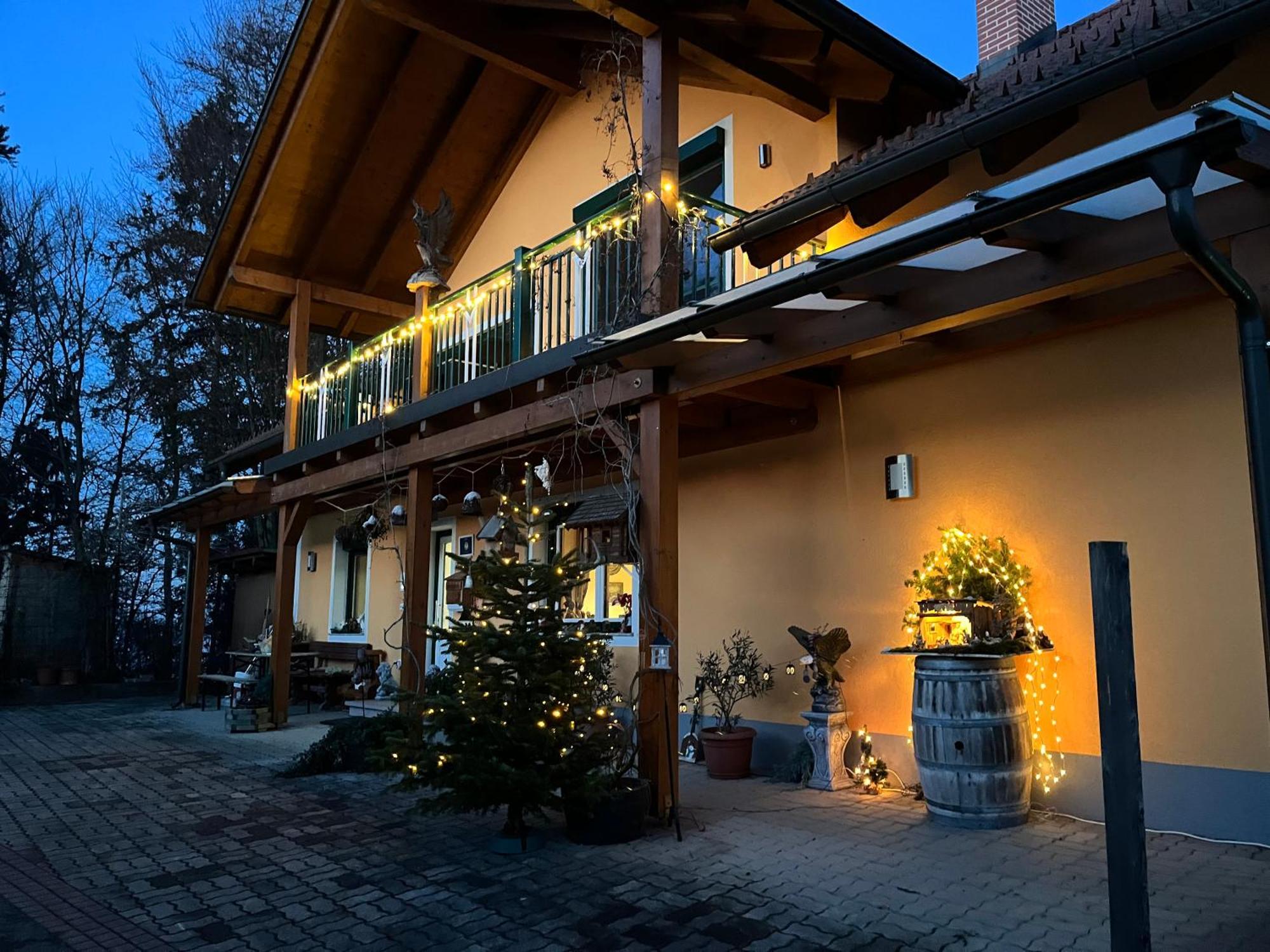 Gaestehaus Schmid Sankt Johann im Saggautal 외부 사진